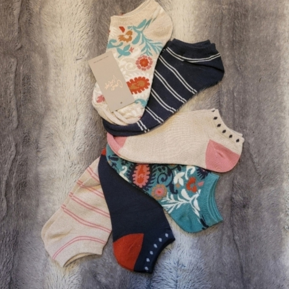Floral and stripes low cut ankle socks